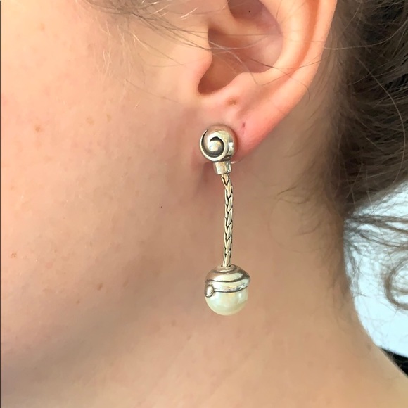 Pearl dangle earrings - Picture 2 of 2